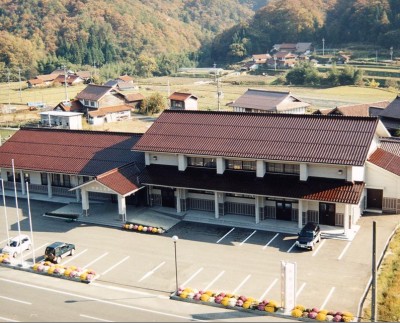 布施公民館　上空写真